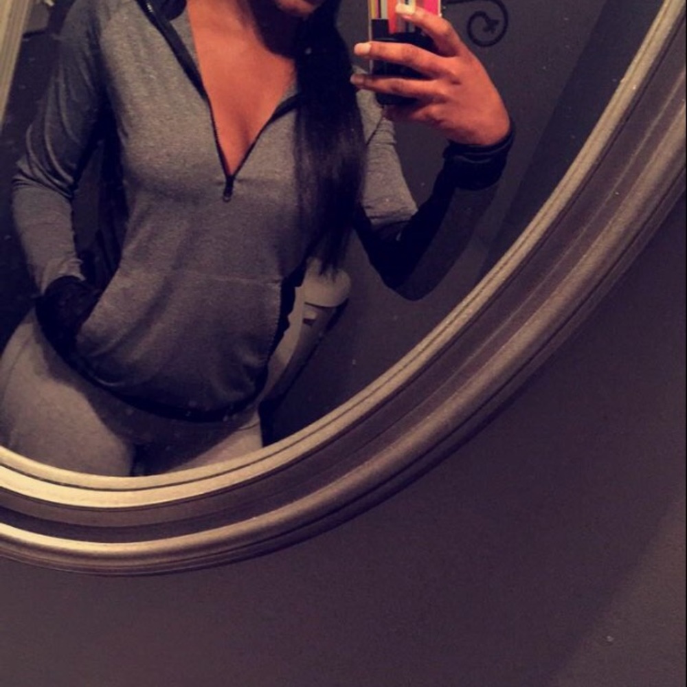 Work out sweater/shirt