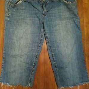 Capris, blue jean, Vanity 34w 35l