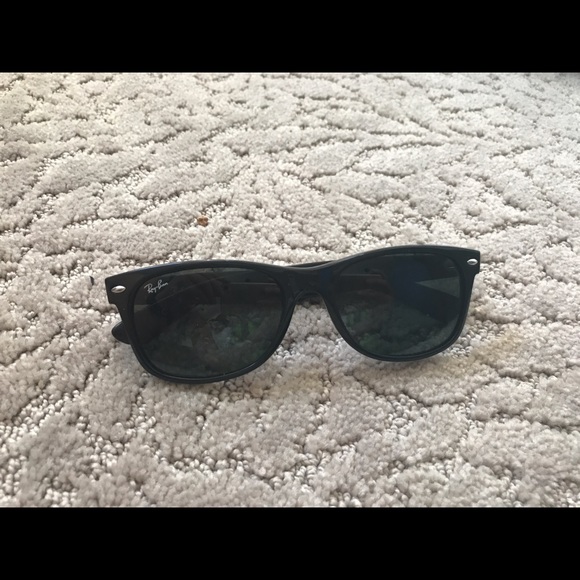 Ray bans - Picture 2 of 2