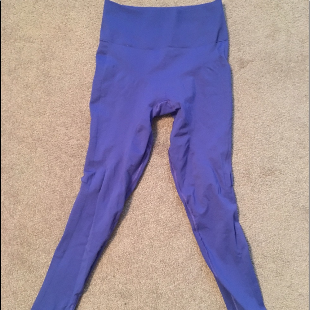 Lulu compression pants
