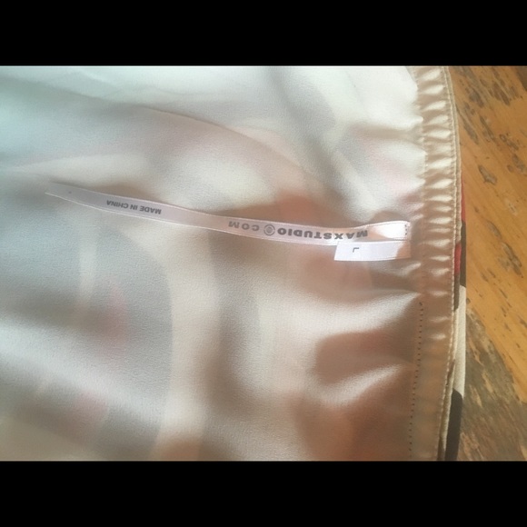 Abstract skirt size Large - Picture 3 of 3