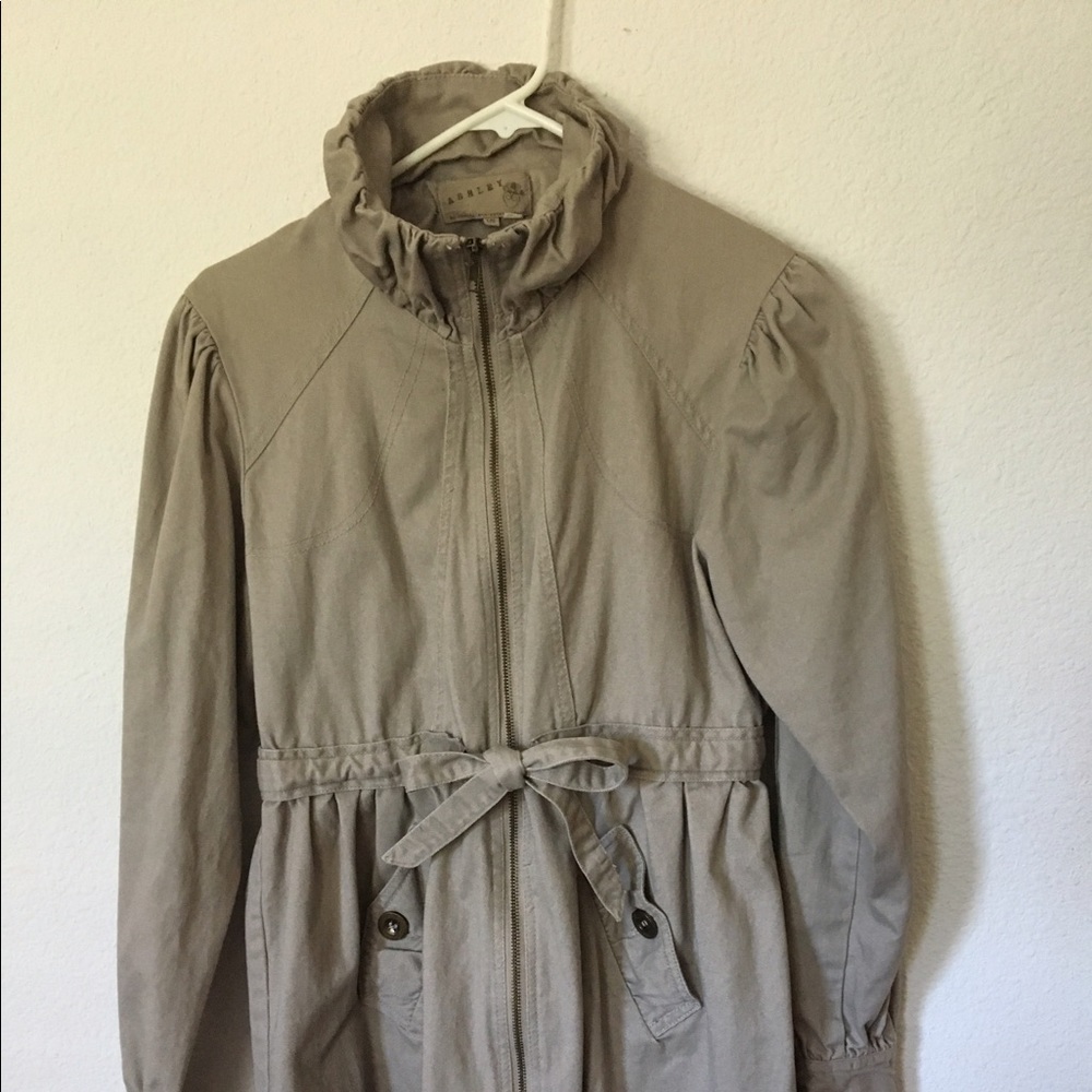 jacket only worn couple times,very good condition!