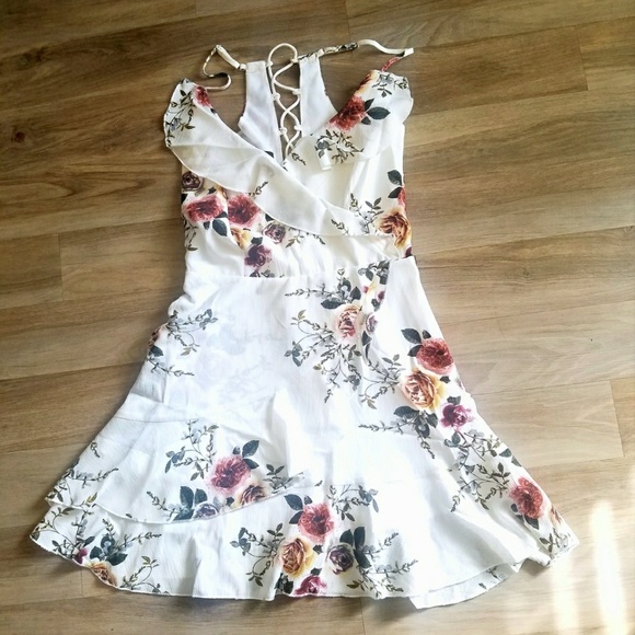 Aline Ruffle Floral Summer Dress - Picture 5 of 7