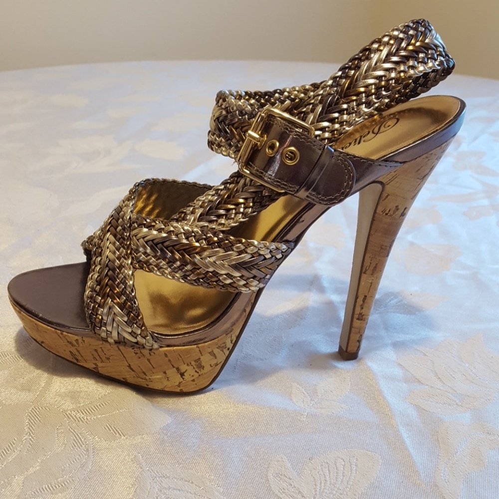 Women's high heel shoe