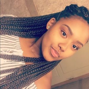 Meet your Posher, Auburn