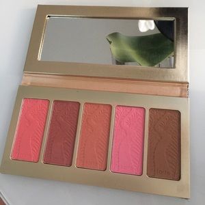 SALE!! 🔥Tarte Blush Palette - Off the Cuff