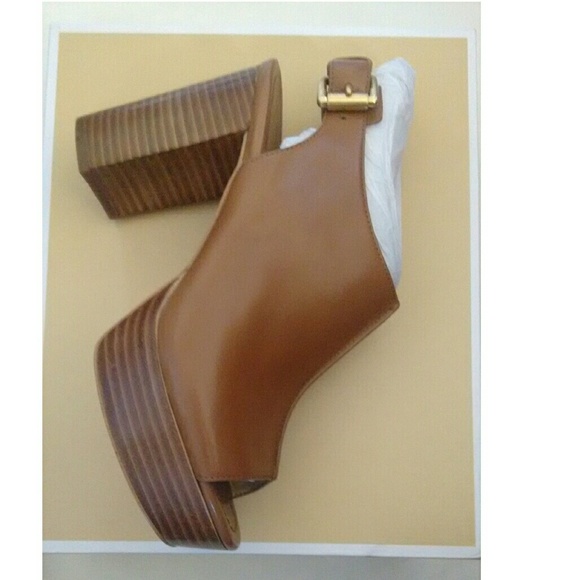 New! MICHAEL KORS Brown Leather Platform Sandals - Picture 2 of 3