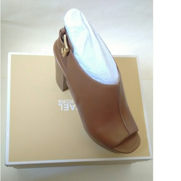 New! MICHAEL KORS Brown Leather Platform Sandals - Picture 3 of 3