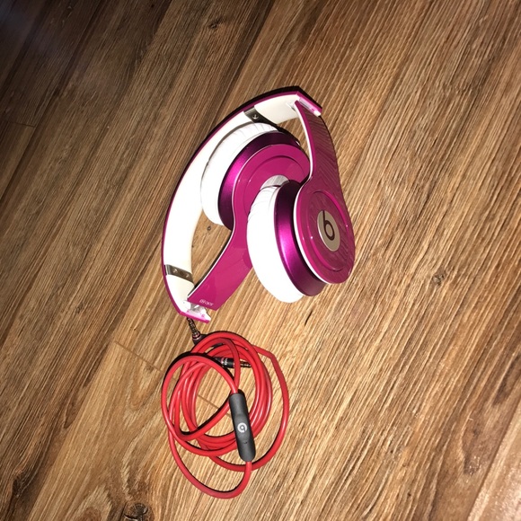 Beats by dr.dre solo hot pink - Picture 3 of 3