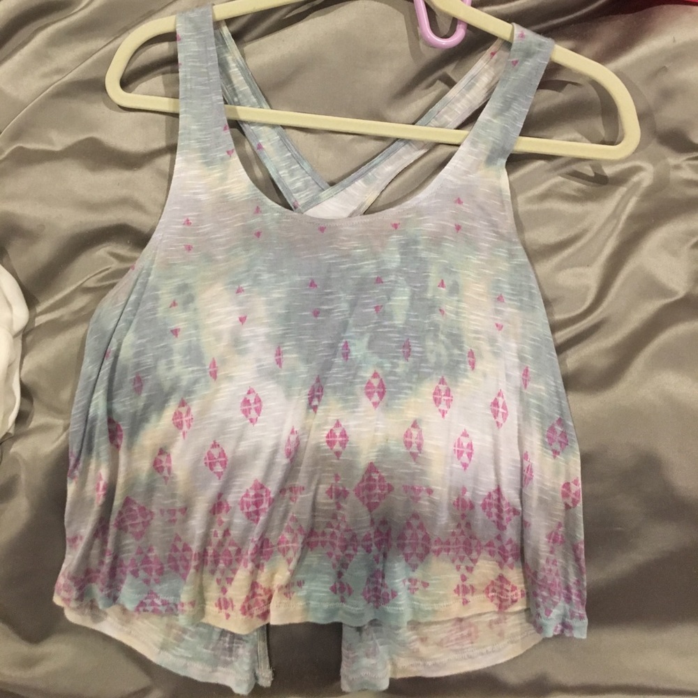 Patterned top