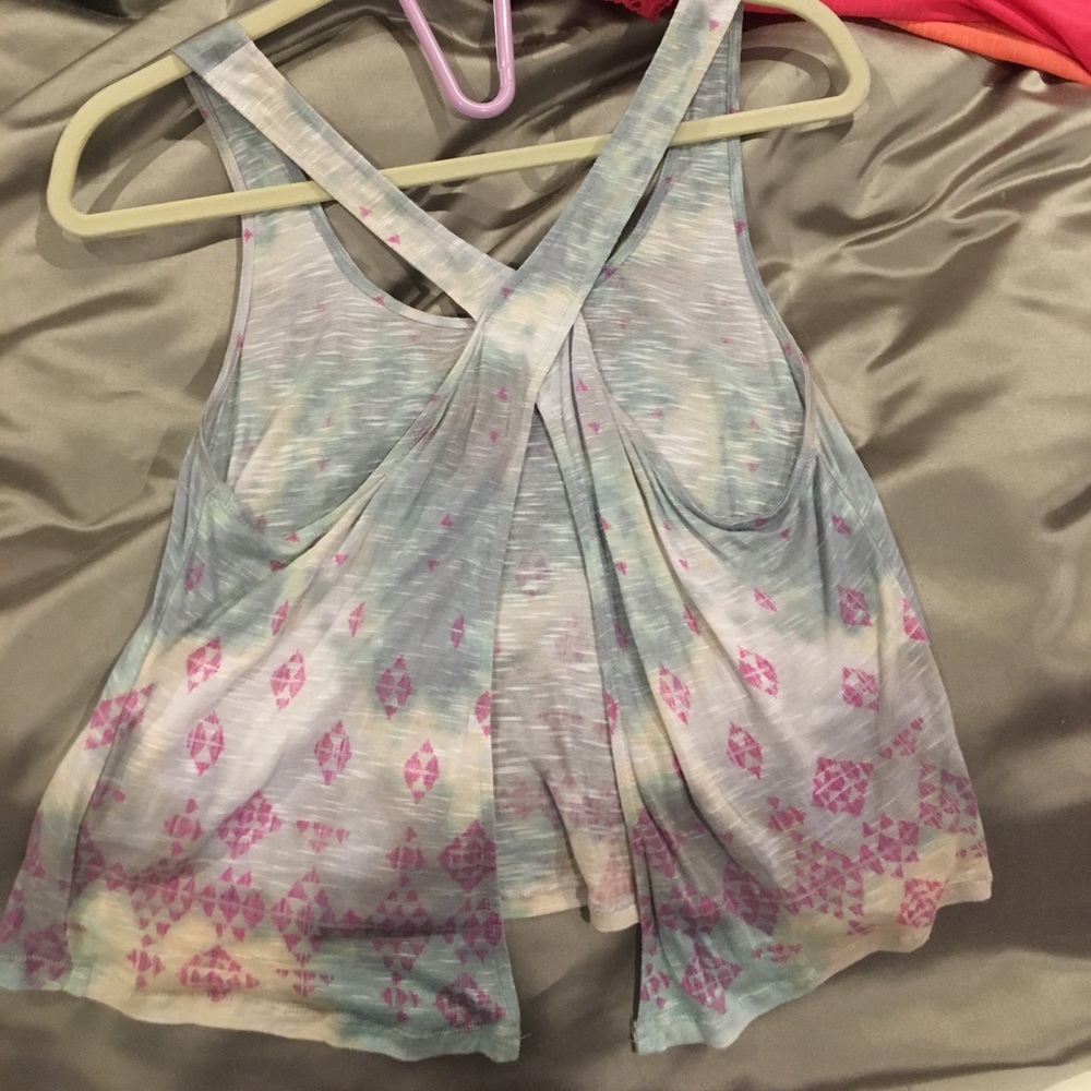 Patterned top - Picture 2 of 2