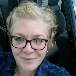 Meet your Posher, Angie