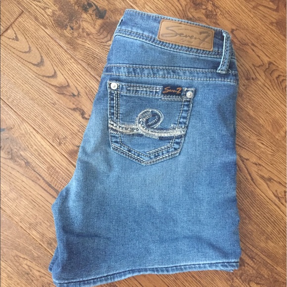 Seven7 Jean Short - Picture 2 of 2