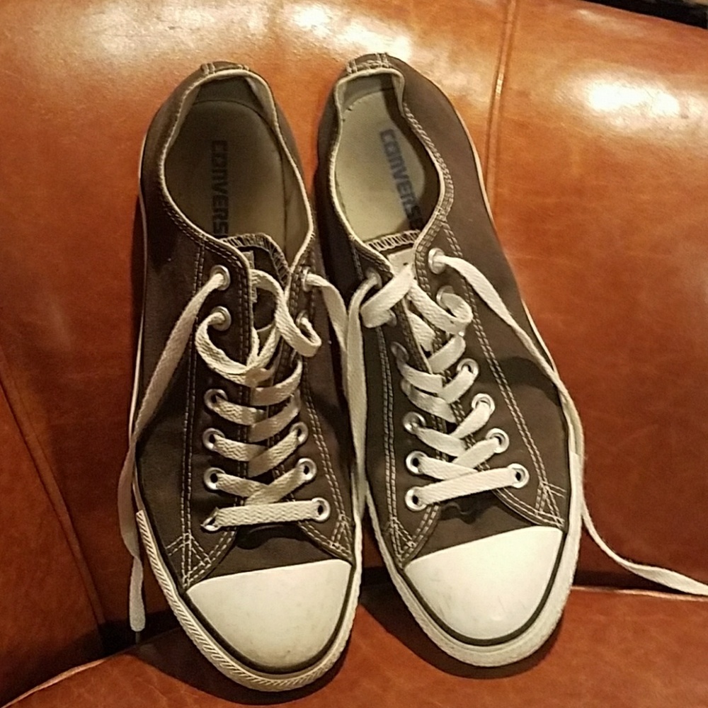 Army green Converse All Stars