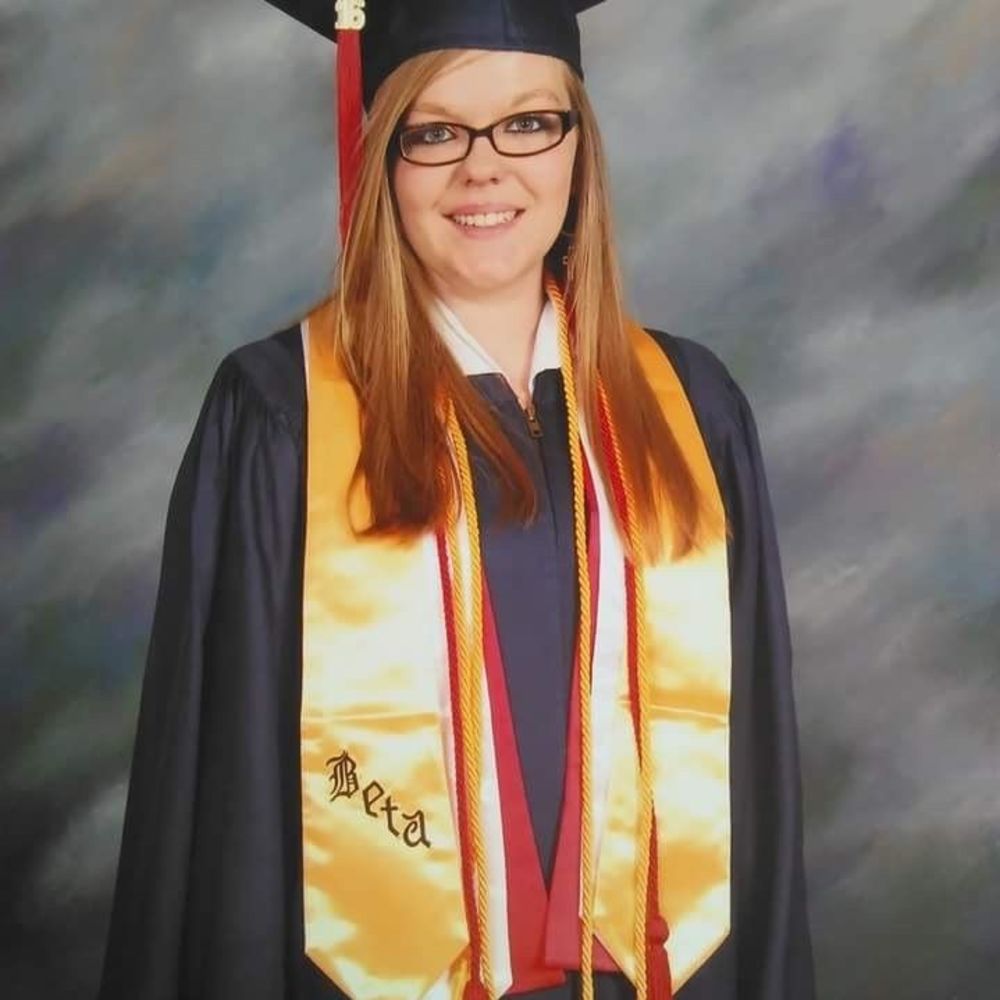 Meet your Posher, Monica