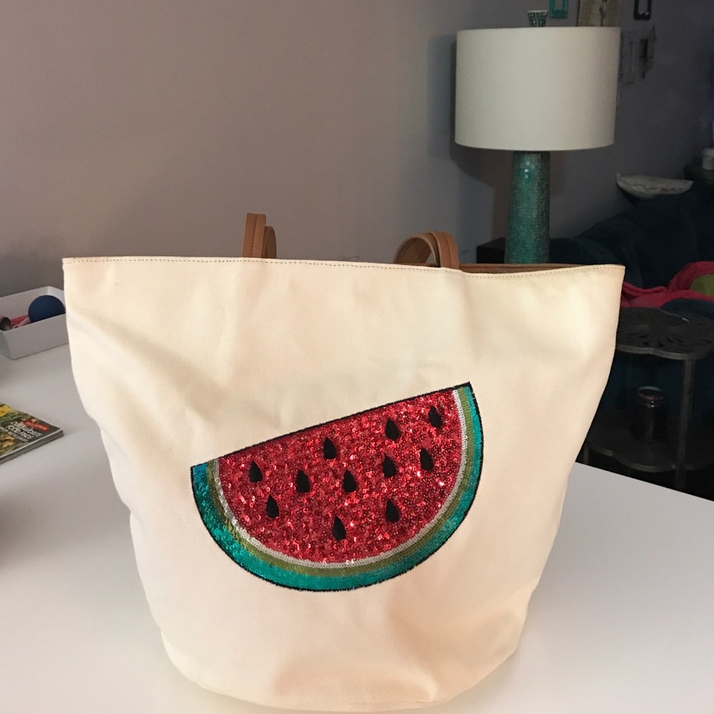 NY & Co Watermelon bucket bag
