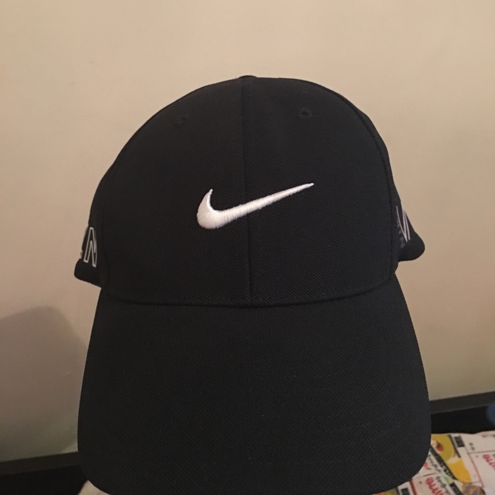 Nike Golf FlexFit hat