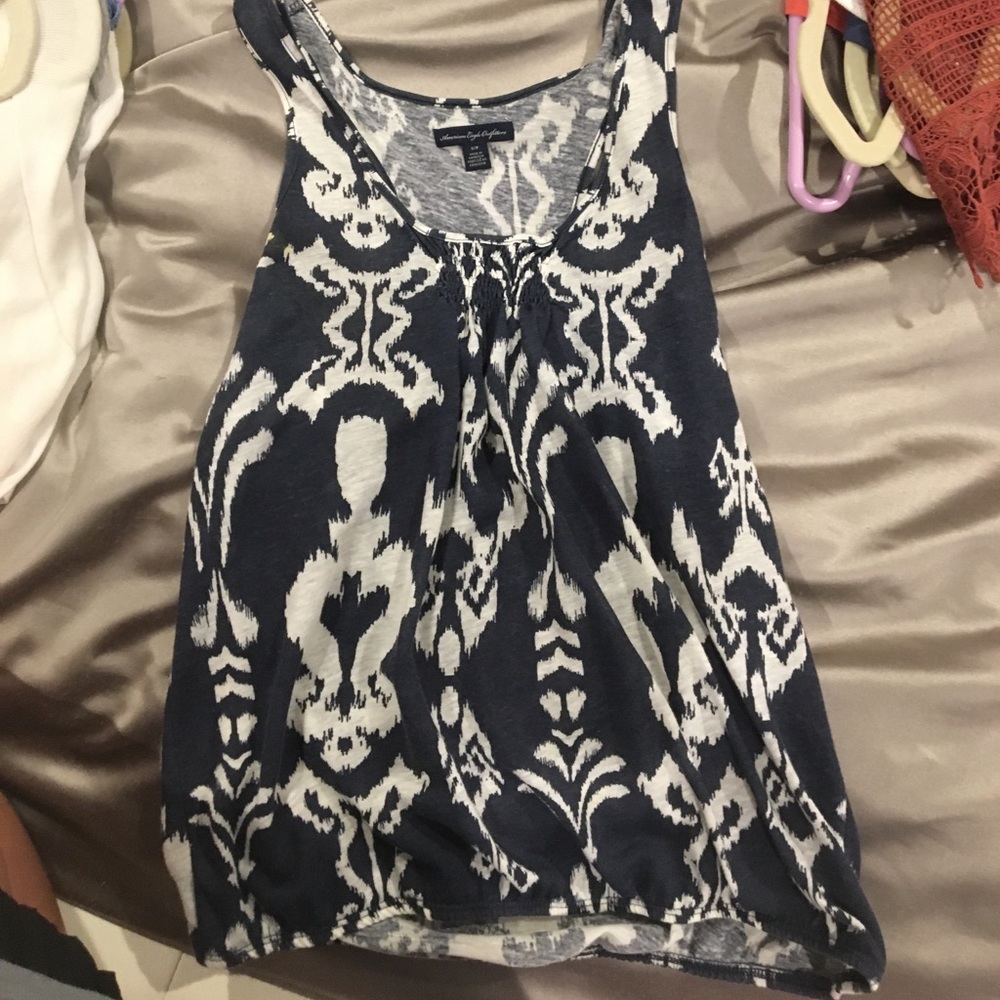 Blue-ish/navy patterned top