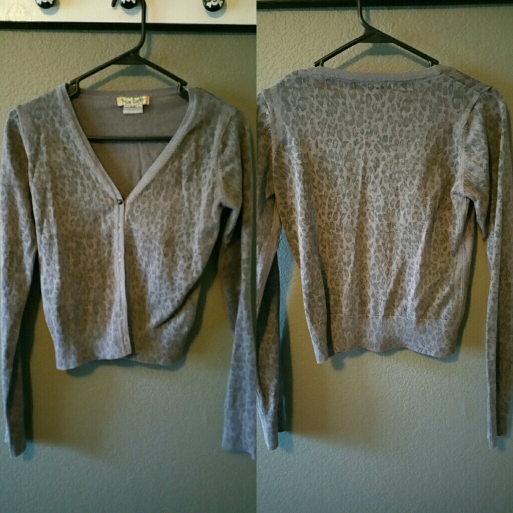 Gray Leopard print cardigan
