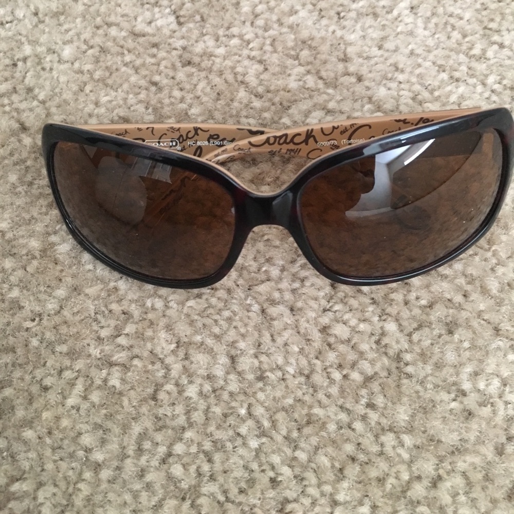 Sunglasses - image 4