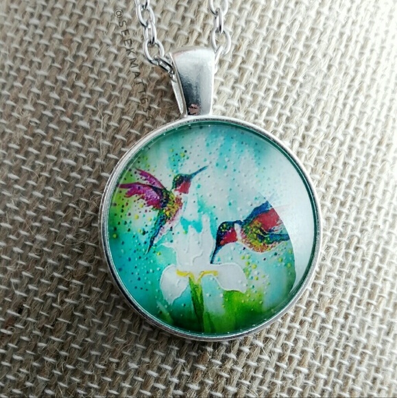 Beautiful Colorful Hummingbird Painting Necklace - Picture 4 of 4