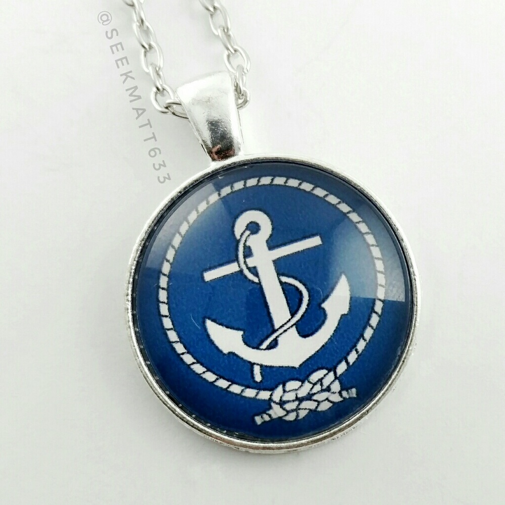 Anchor Rope Knot Glass Necklace