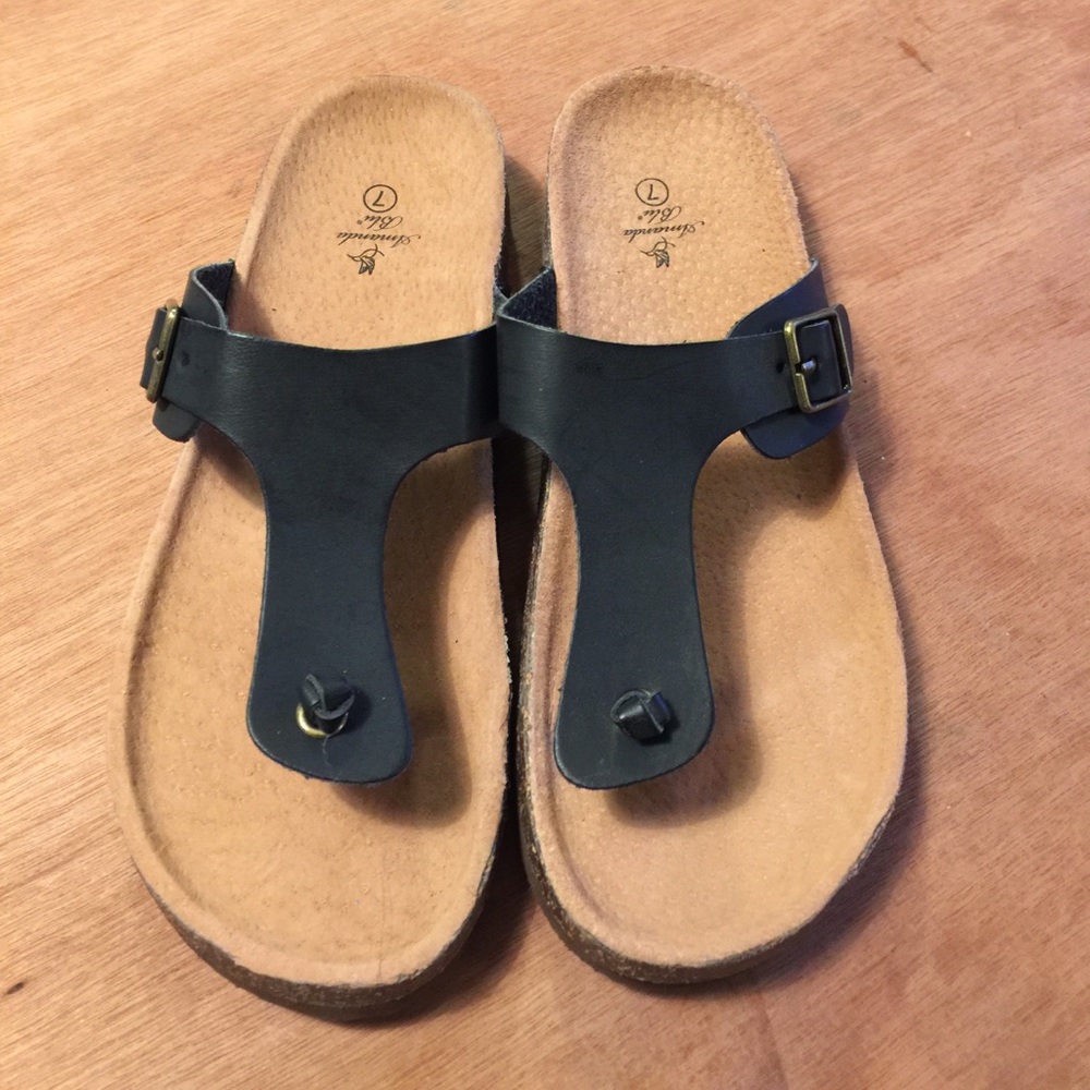 ⬇️Amanda Blu Women's Slides Sandal