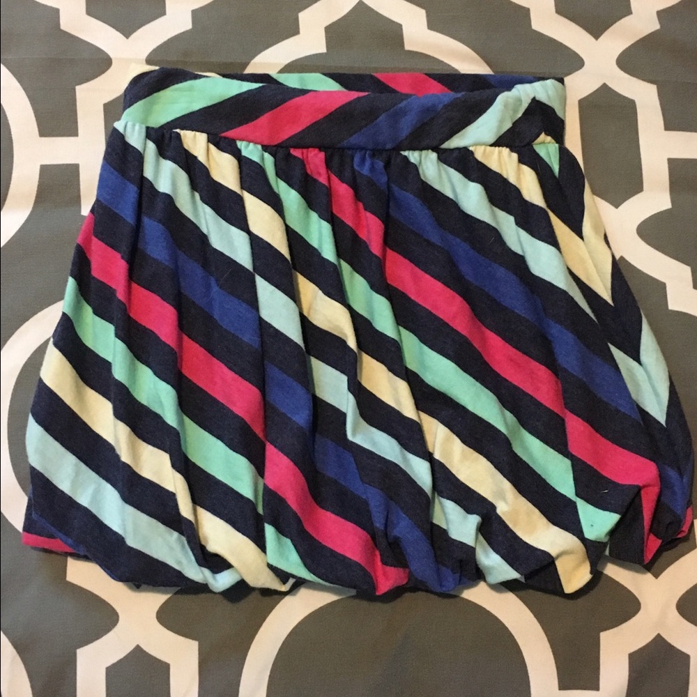 Striped knee length summer bubble skirts.