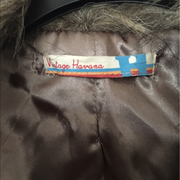 Coat - Picture 3 of 4