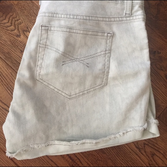 GAP Jean short - Picture 2 of 3