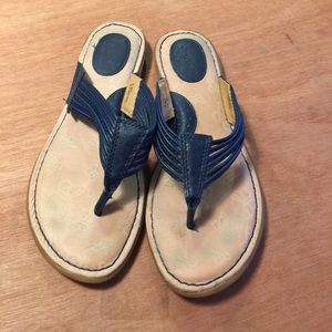 ⬇️B.O.C Born Concept Thong Flop slides