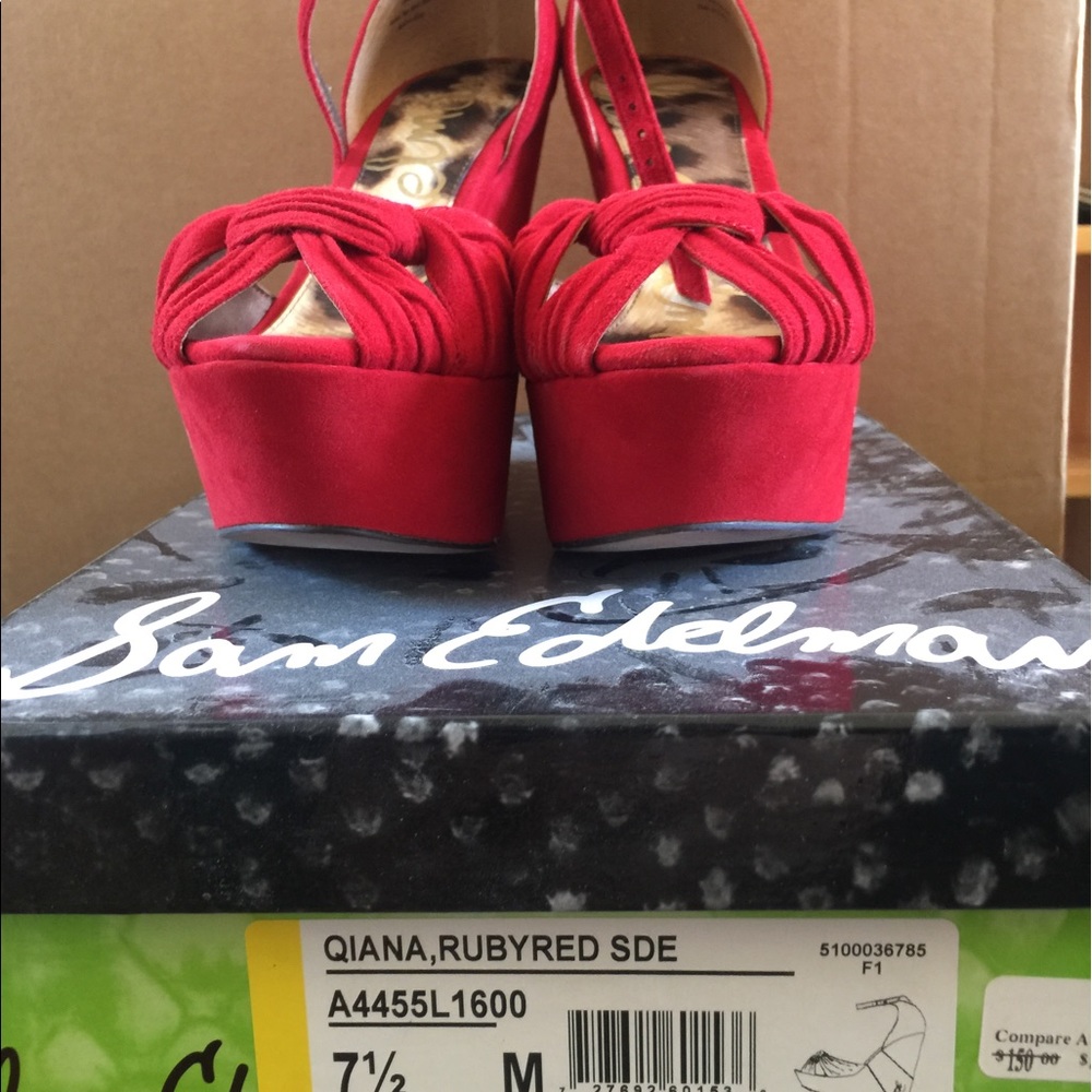 Sam Edelman red wedges