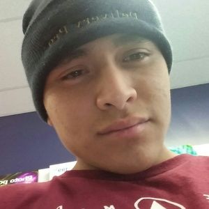 Meet your Posher, Alvaro