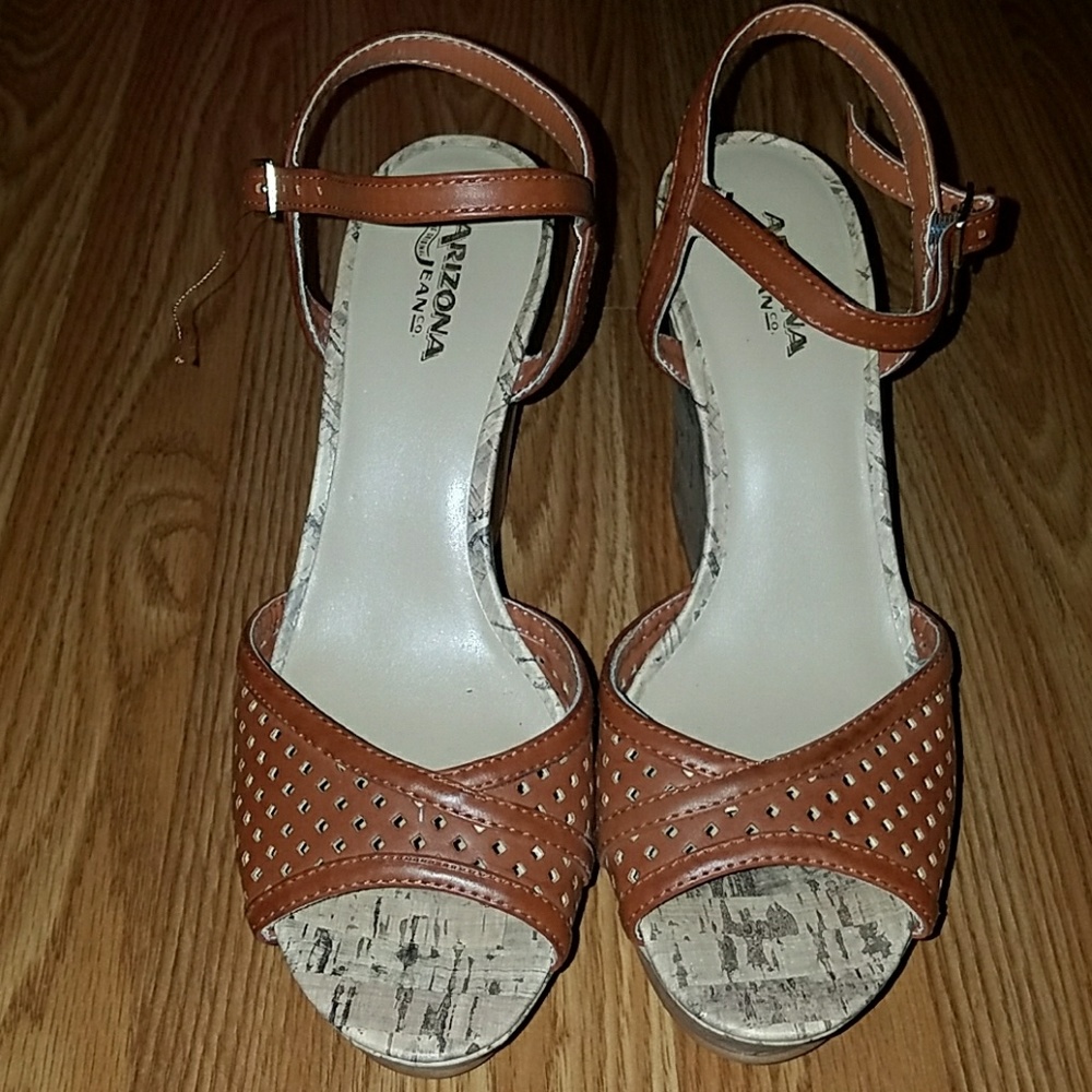 Arizona Brown Wedges