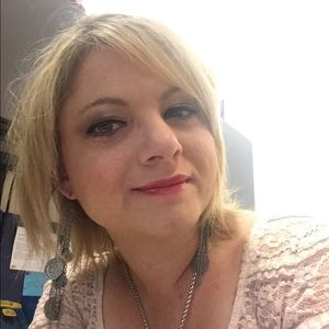 Meet your Posher, Candace