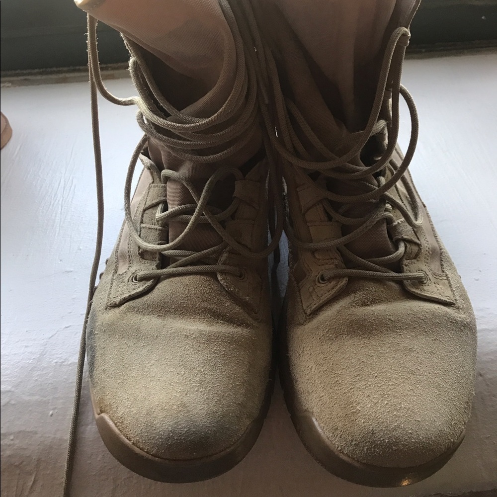 Nike SFB boot