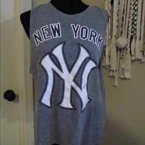 NY Yankees tee