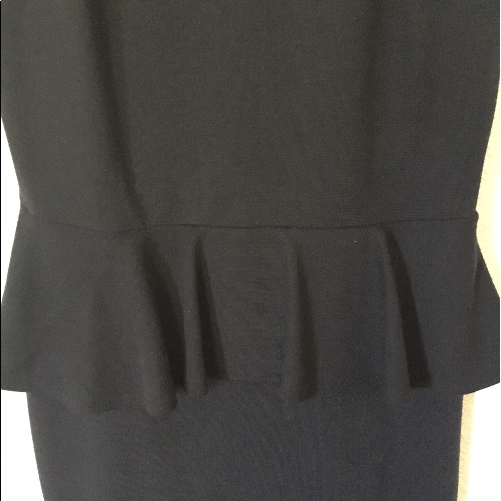 Dress - Picture 3 of 4