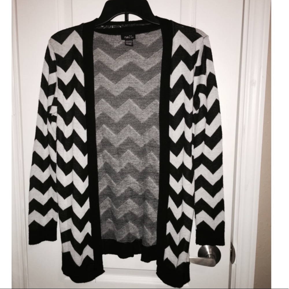 *Bundle* Two long cardigans - Picture 4 of 4