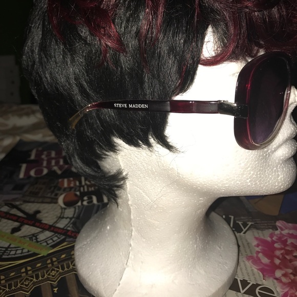 Sunglasses - Picture 2 of 4