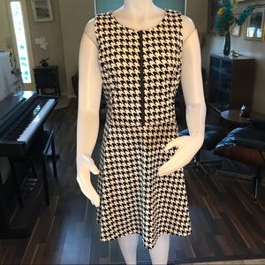 Super cute Michael Kors Houndstooth dress size 16
