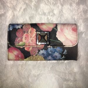 Floral Deena & Ozzy wallet