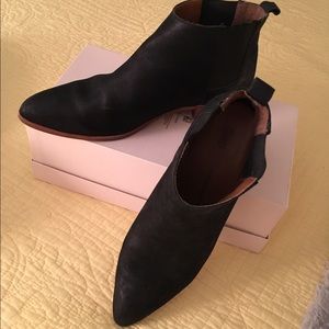 Gap black leather booties. Gap black leather booties.