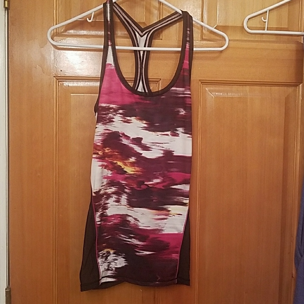 Lululemkn tank size 4