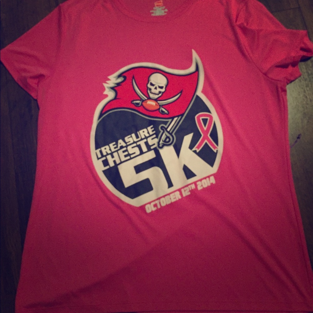 Pink Bucs Short Sleeve T-Shirt