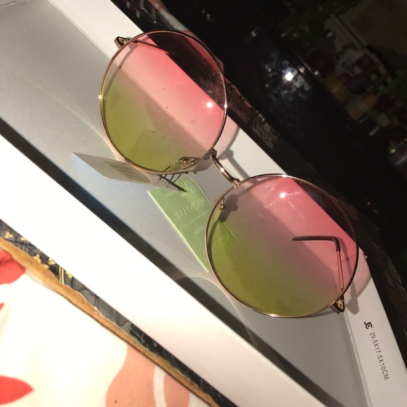 Sunglasses - Picture 1 of 2