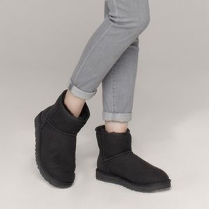 Ugg Classic Mini Black