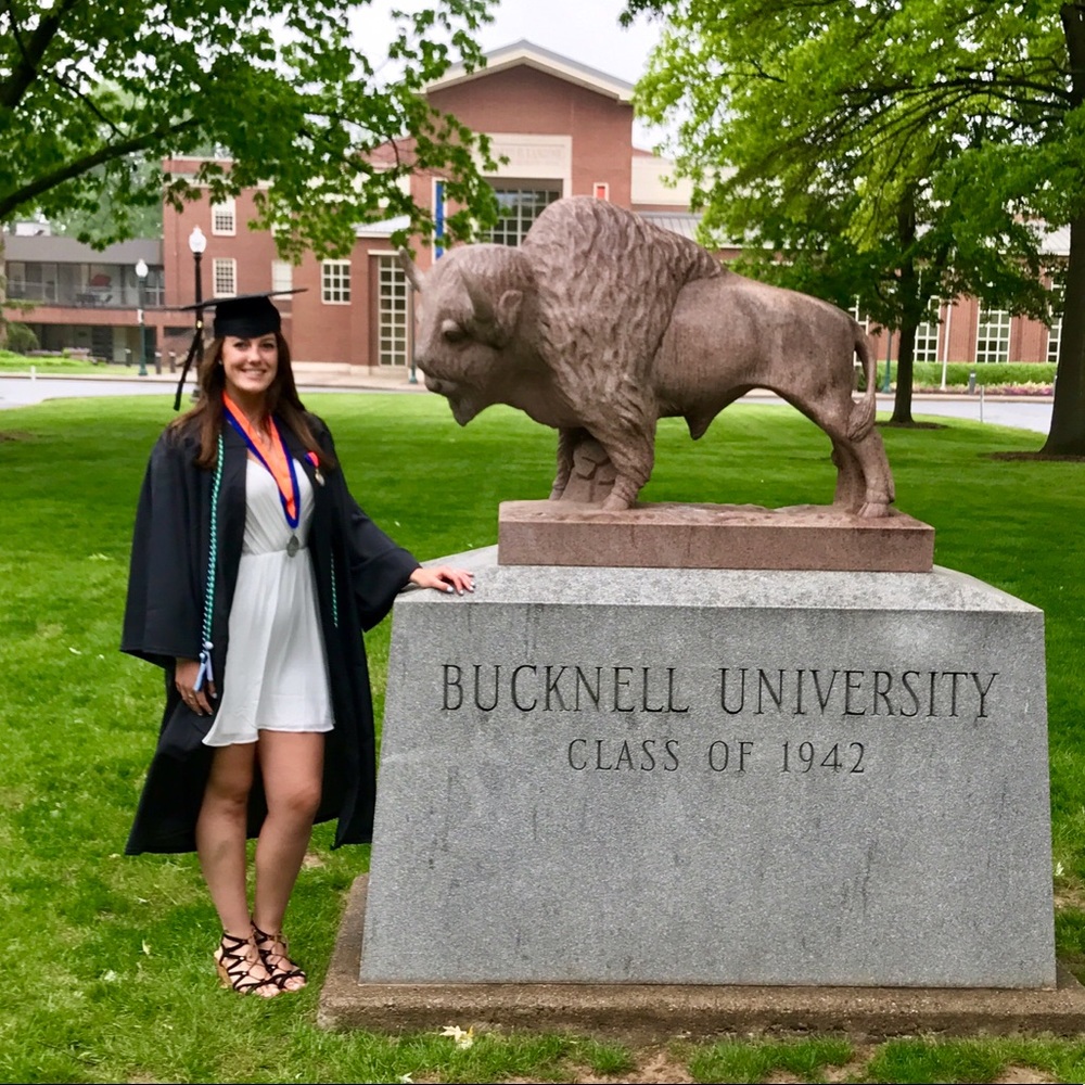 Meet your Posher, Jennifer