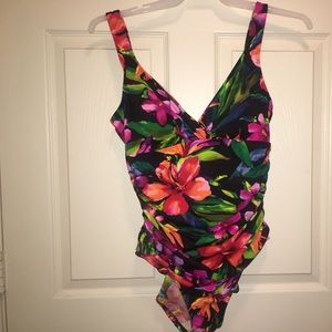 OnePiece Floral by Trimshapers (spanx)