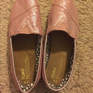 Toms shoes